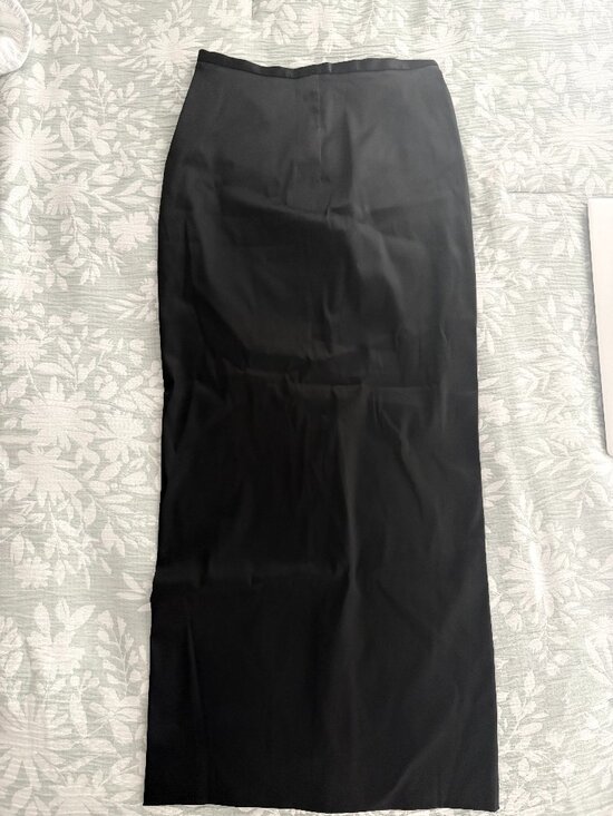 Dolce & Gabbana Dresses & Skirts - Dolce & Gabbana women's black ankle-length pencil/maxi skirt made in Italy